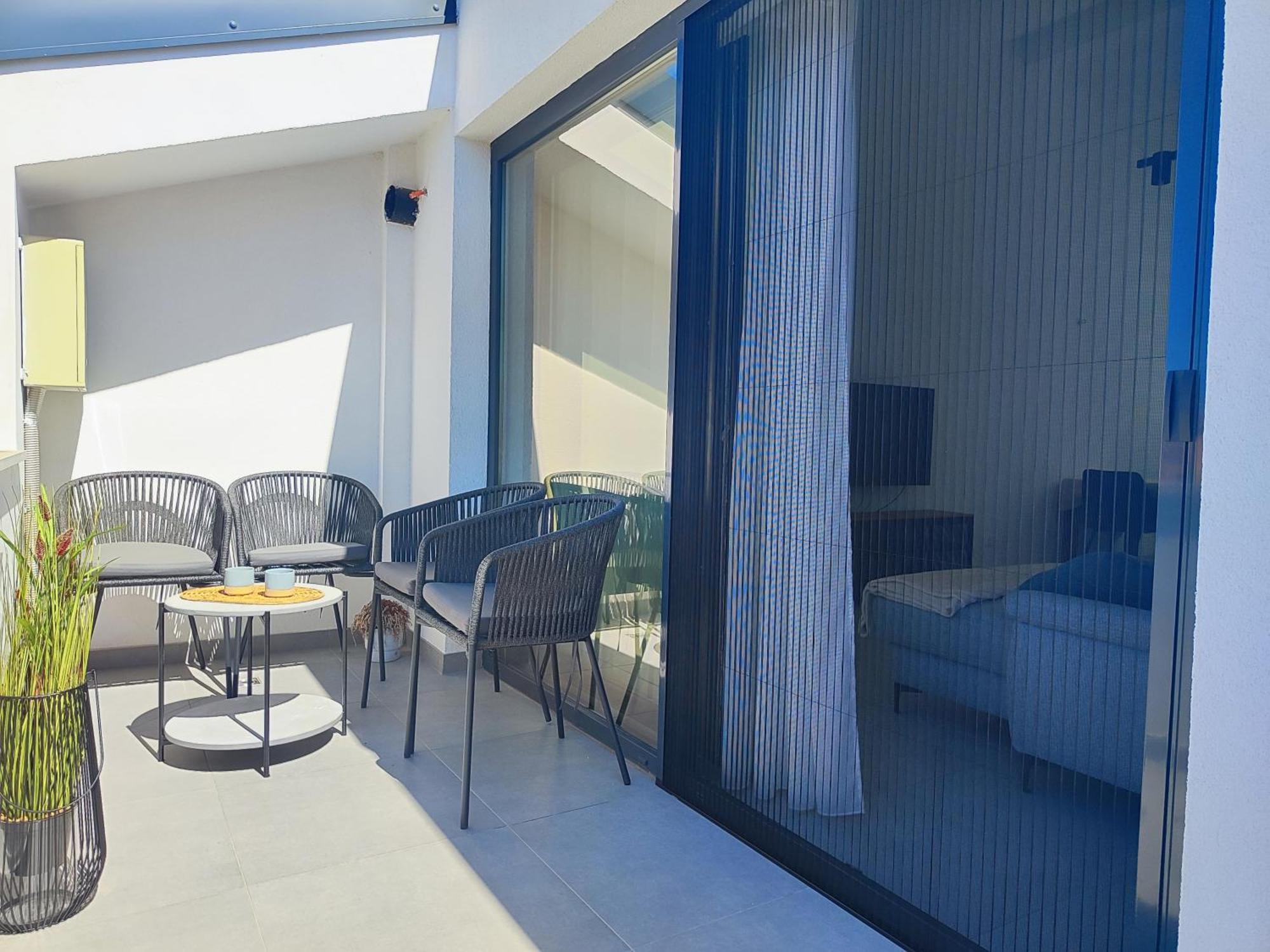 Apartments La Scogliera 로비니 외부 사진
